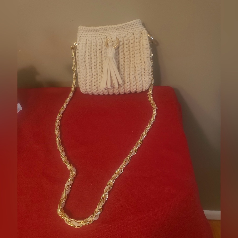 Handcrafted, Cross body bag, super soft, crocheted. NEW, never used.